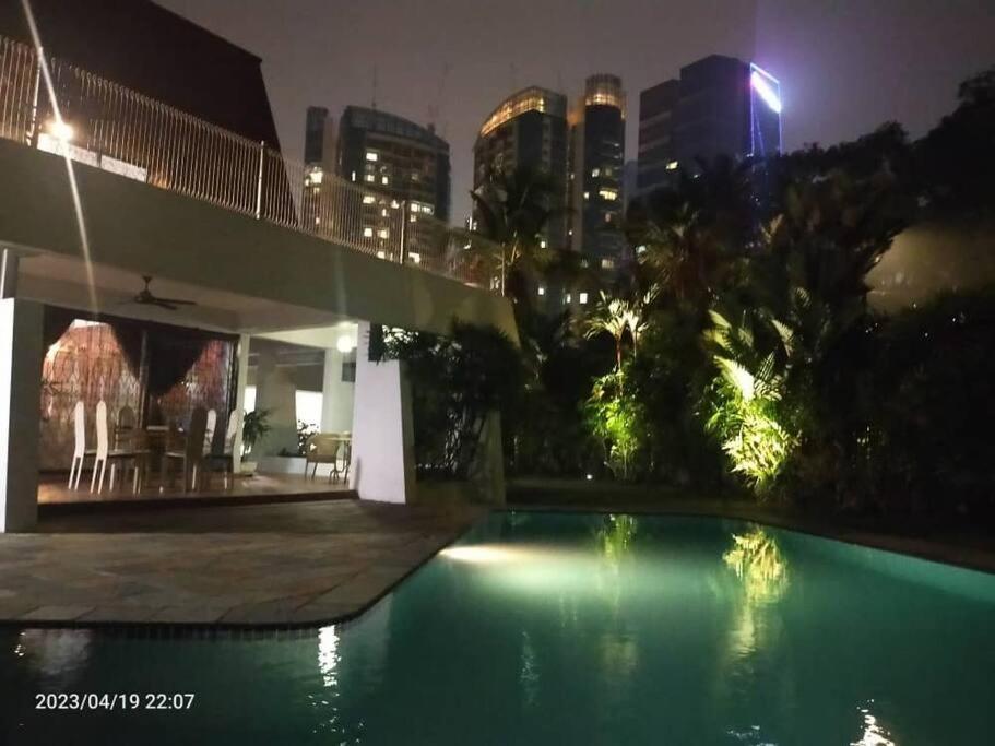 W Pool Damansara Height Kl * Kuala Lumpur