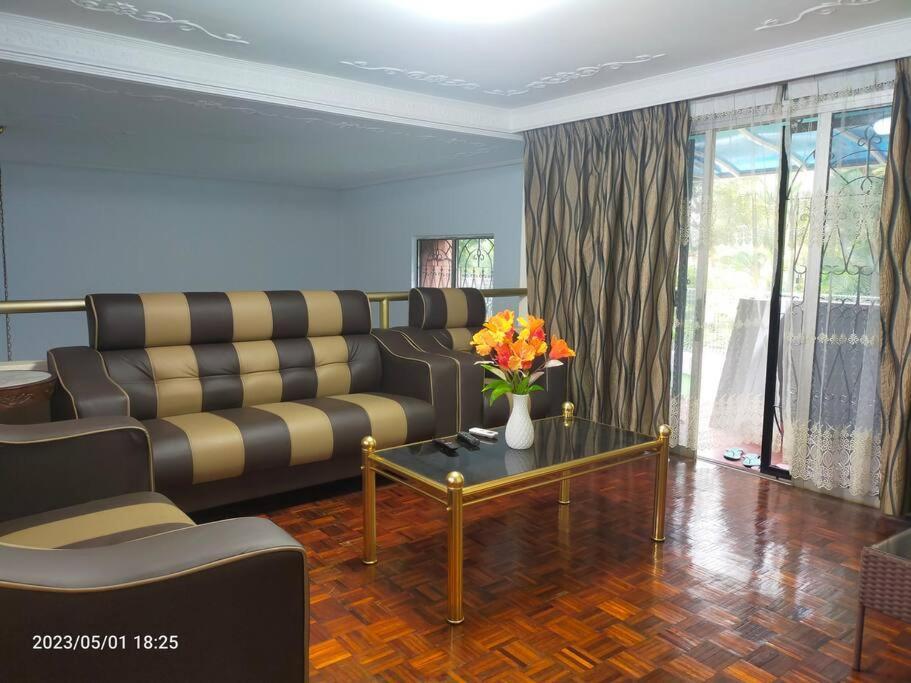 Vila W Pool Damansara Height Kl